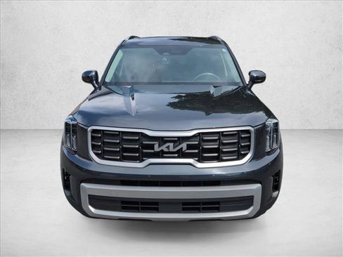 Used 2024 Kia Telluride S w/ S Sunroof Package FWD image 2