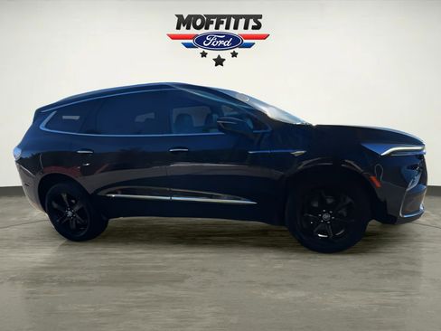 Used 2024 Buick Enclave Essence w/ Sport Touring Edition image 6