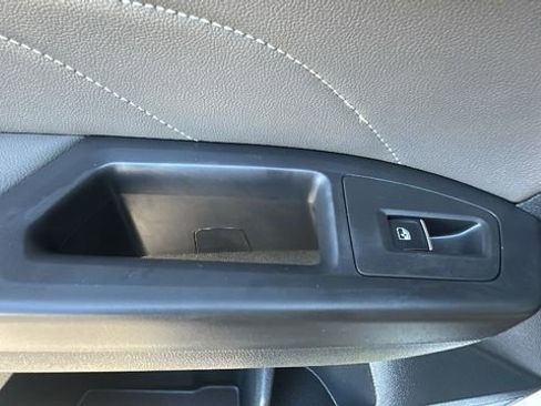 Used 2022 Volkswagen Atlas SE image 34