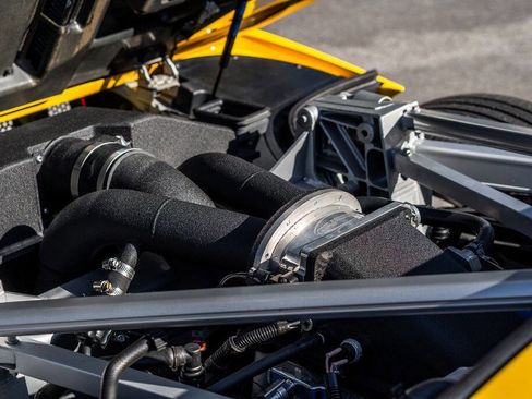 Used 2006 Ford GT image 71