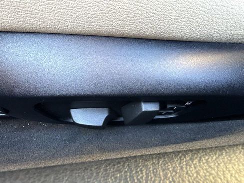 Used 2013 BMW Z4 sDrive35i image 14