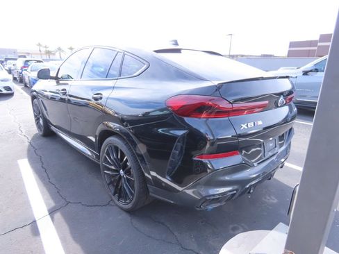 Used 2022 BMW X6 xDrive40i w/ M Sport Package image 4