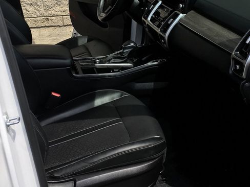 Used 2022 Kia Sorento S image 7