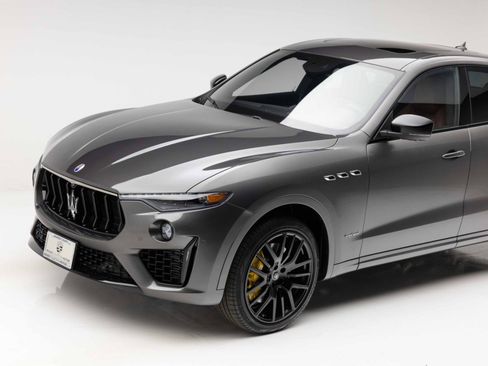 Used 2021 Maserati Levante S GranSport AWD/4WD image 25