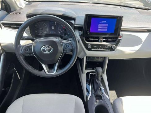 Certified 2024 Toyota Corolla Cross LE w/ Moonroof Package image 15