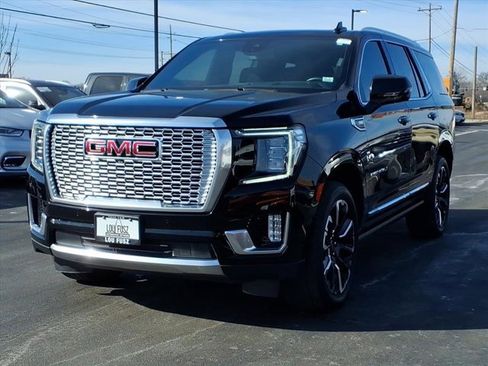 Used 2023 GMC Yukon Denali w/ Max Trailering Package image 2