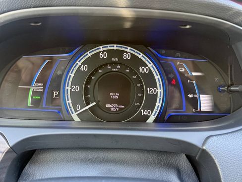 Used 2017 Honda Accord Touring image 12