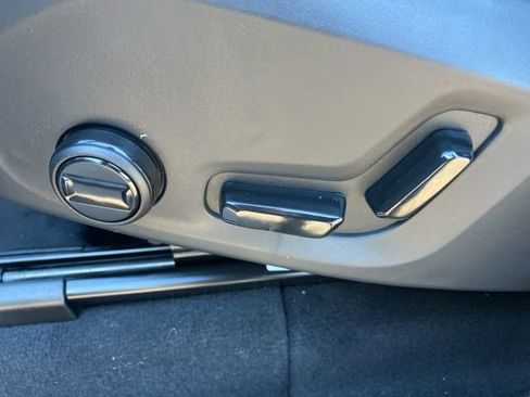 New 2026 Volvo XC90 B5 Plus w/ Protection Package image 27