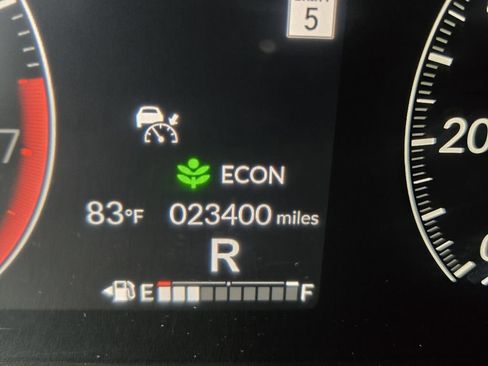 Used 2025 Honda Pilot EX-L image 22