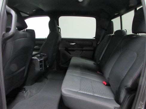 New 2026 RAM 1500 Express AWD/4WD image 15