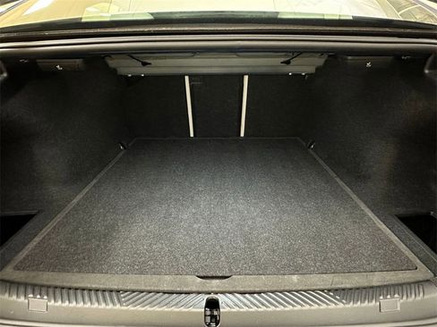 Used 2024 BMW 530i xDrive w/ Premium Package image 33