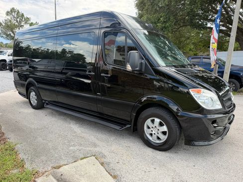 Used 2012 Mercedes-Benz Sprinter 2500 image 3