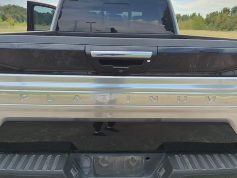 Used 2019 Ford F150 Platinum w/ Equipment Group 701A Luxury AWD/4WD image 22