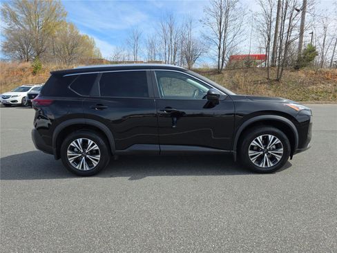 Used 2023 Nissan Rogue SV w/ SV Premium Package image 7