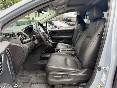 Used 2023 Honda Odyssey Touring image 13