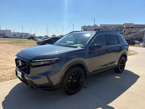 Certified 2025 Honda CR-V Sport-L image 4