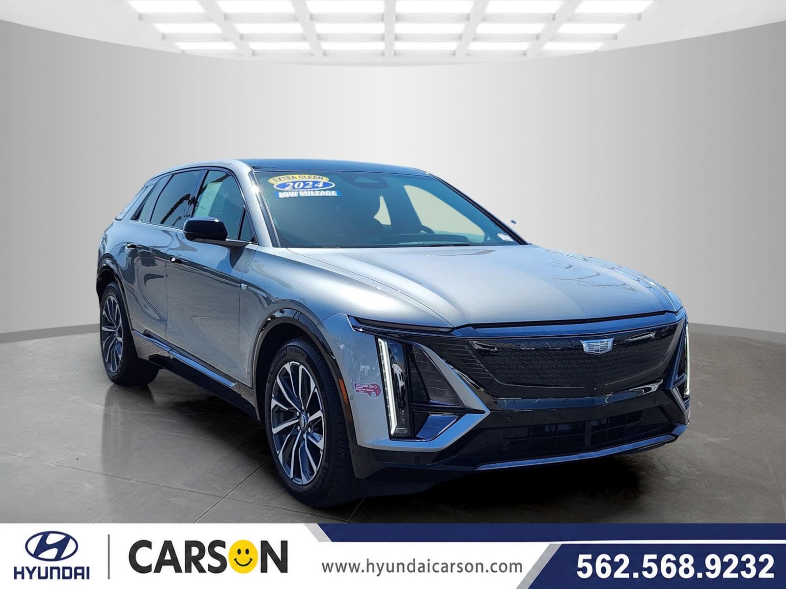 Used 2024 Cadillac Lyriq Sport AWD/4WD image 1