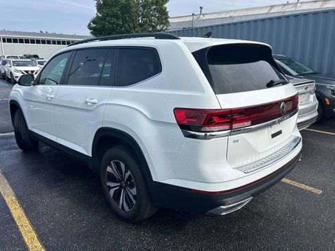 Used 2024 Volkswagen Atlas SE AWD/4WD image 9