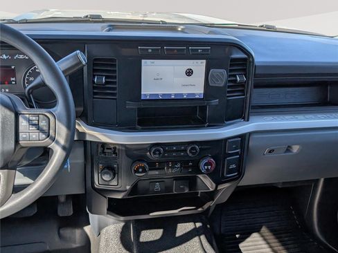 Used 2024 Ford F550 4x4 Crew Cab Super Duty image 17