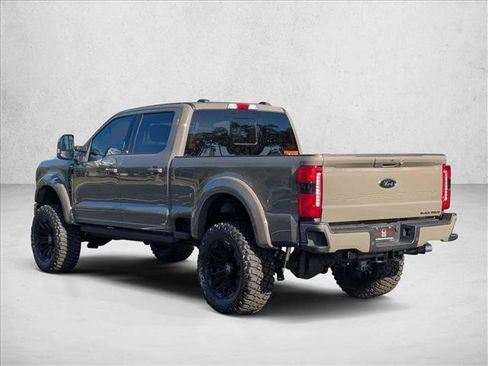 New 2026 Ford F250 Lariat w/ Black Appearance Package AWD/4WD image 8