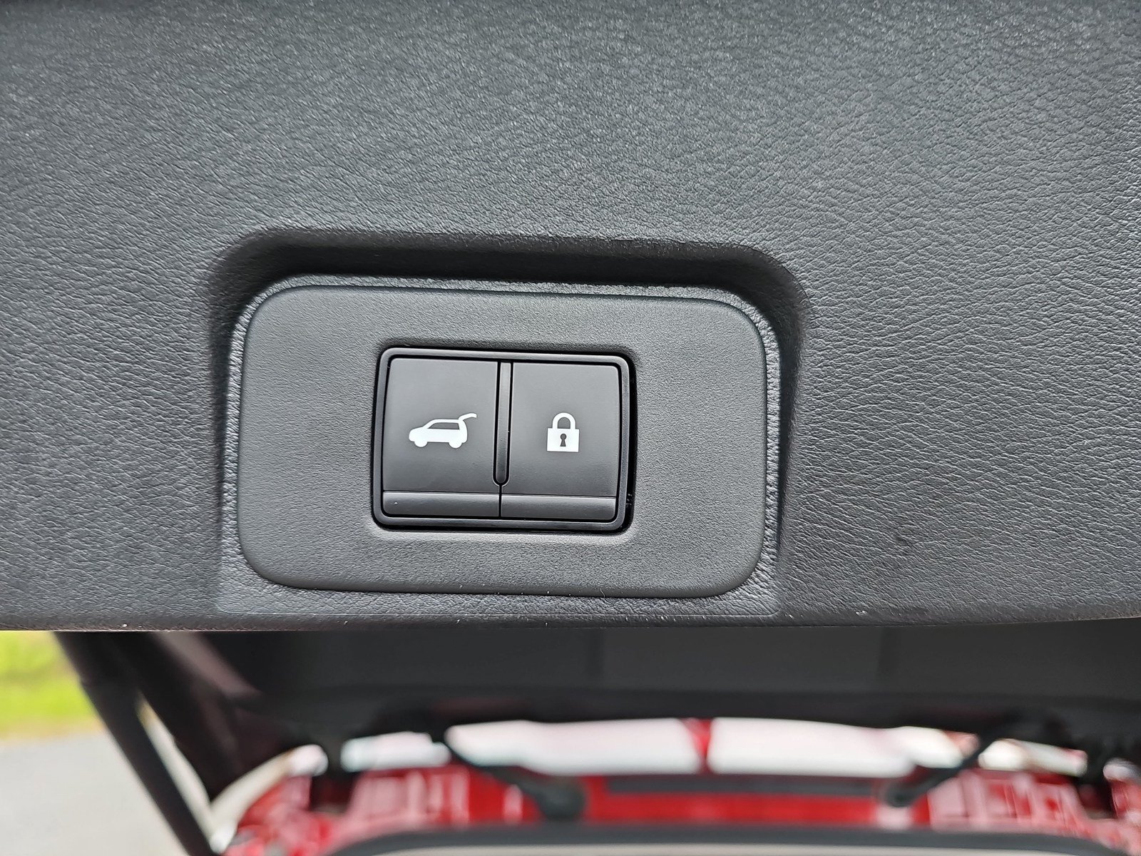 Used 2026 Nissan Rogue SV FWD image 31