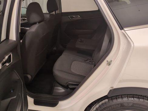 Certified 2023 Kia Sportage LX image 14