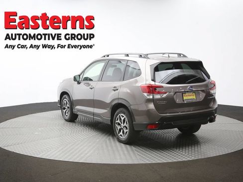 Used 2022 Subaru Forester Premium AWD/4WD image 69