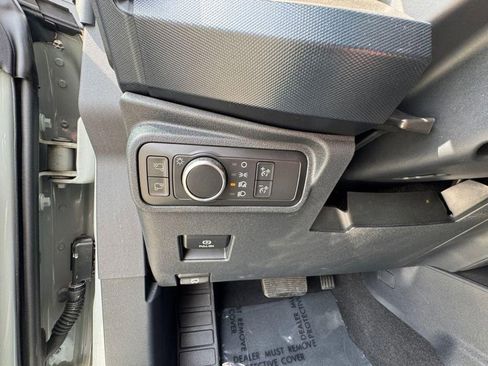 Used 2021 Ford Bronco First Edition AWD/4WD image 25