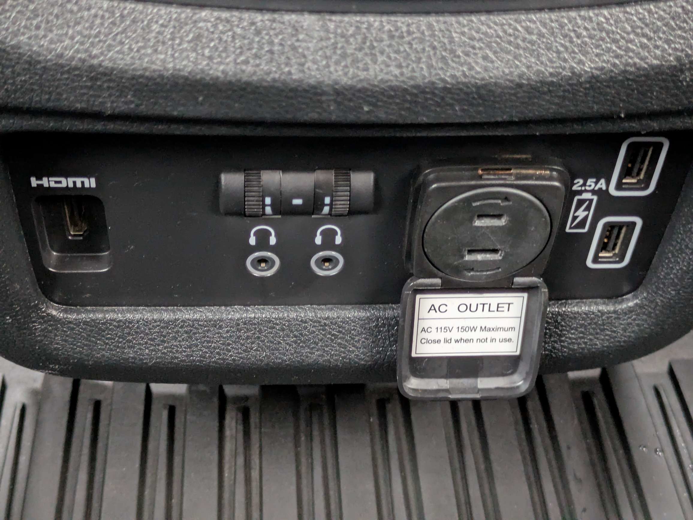 Used 2021 Honda Pilot Black Edition image 11