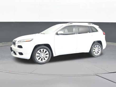 Used 2018 Jeep Cherokee Overland AWD/4WD image 6