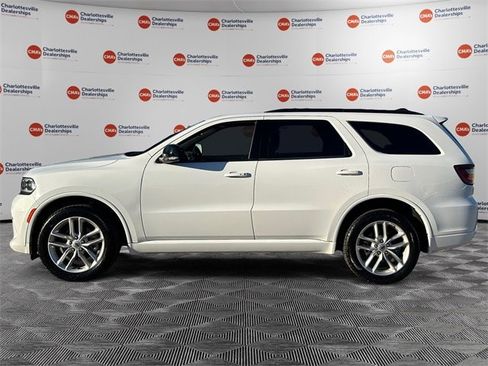 Used 2024 Dodge Durango GT image 2