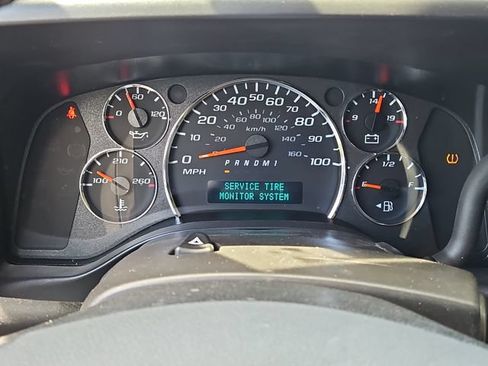Used 2021 Chevrolet Express 2500 w/ Driver Convenience Package RWD image 20