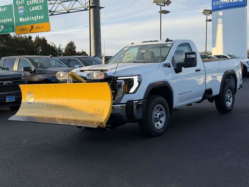 Used 2025 GMC Sierra 2500 Pro AWD/4WD image 4
