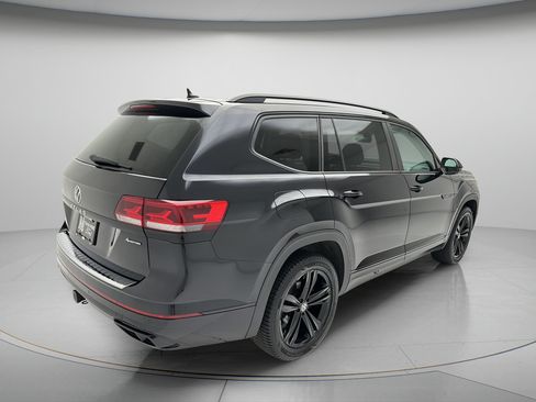 Used 2023 Volkswagen Atlas SEL R-Line AWD/4WD image 5