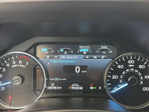 Used 2020 Ford F150 Platinum w/ Equipment Group 701A Luxury AWD/4WD image 15