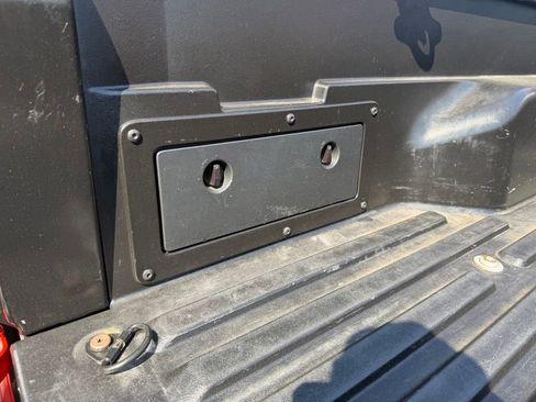 Used 2018 Toyota Tacoma TRD Sport image 29