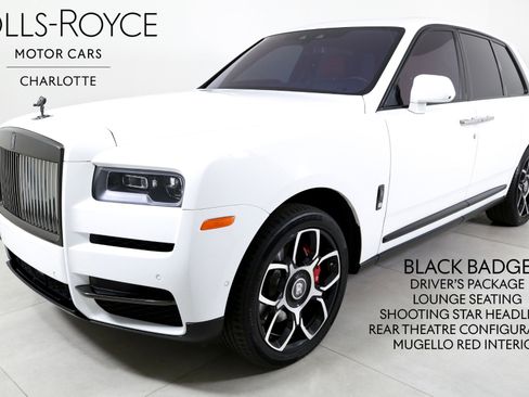 Used 2021 Rolls-Royce Cullinan Black Badge image 1