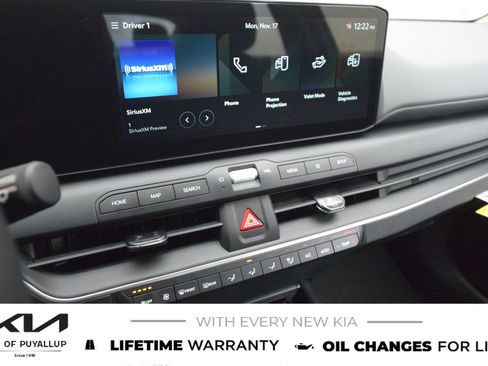 New 2025 Kia K4 LXS image 22