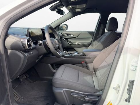 New 2026 Chevrolet Equinox LT image 9