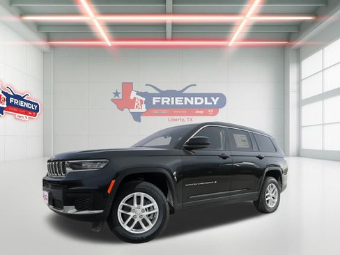 New 2025 Jeep Grand Cherokee L Laredo image 1