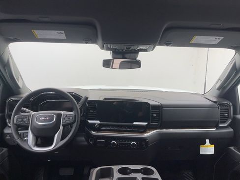 New 2025 GMC Sierra 2500 SLE w/ SLE Value Package; image 6