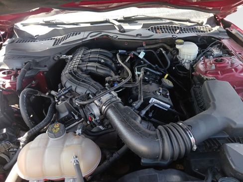 Used 2017 Ford Mustang Coupe image 9