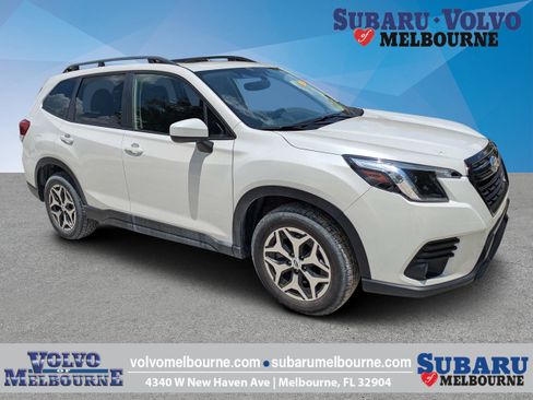 Used 2023 Subaru Forester Premium w/ Popular Package #2 AWD/4WD image 1