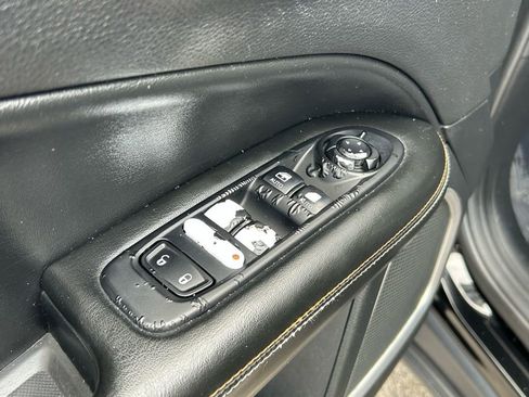 Used 2019 Jeep Compass Latitude image 37