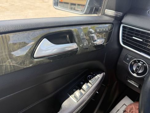 Used 2017 Mercedes-Benz GLE 350 image 37
