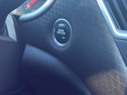 Used 2022 Chevrolet Malibu LT image 29