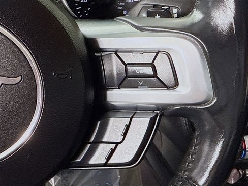 Used 2018 Ford Mustang Premium image 15