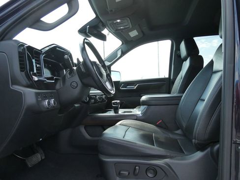 Used 2022 GMC Sierra 1500 SLT w/ SLT Premium Package image 22