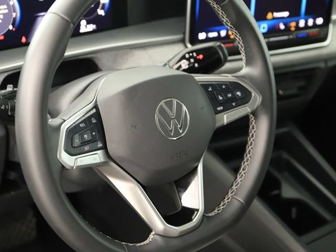 Used 2025 Volkswagen Tiguan S FWD image 16