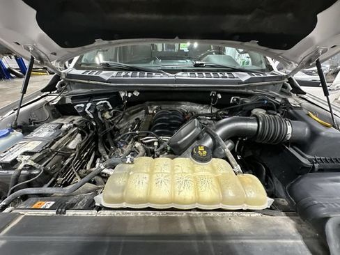 Certified 2019 Ford F150 Platinum w/ Equipment Group 701A Luxury AWD/4WD image 22